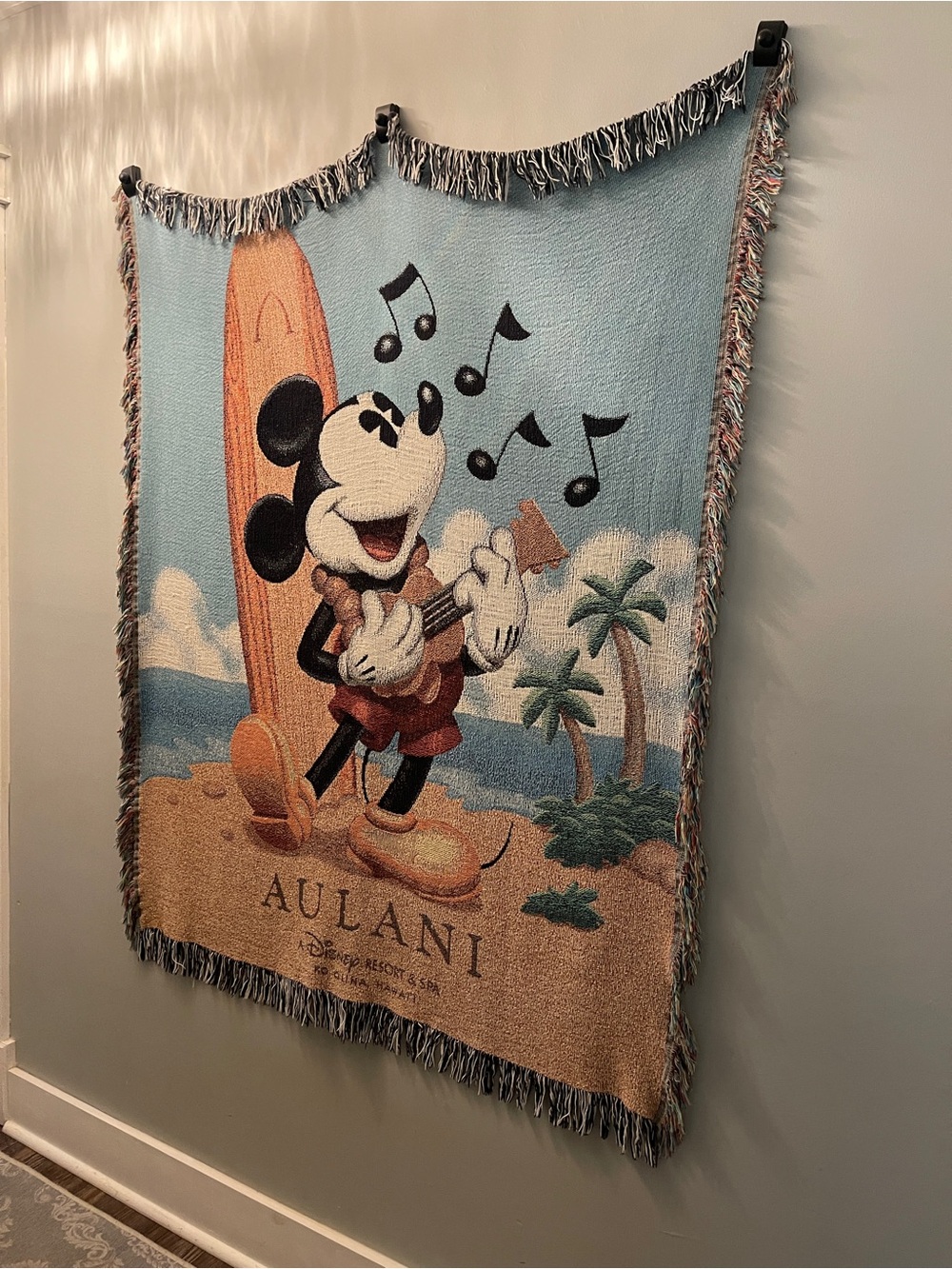 Disney Aulani Resort Mickey Mouse Throw/Tapestry-Rare